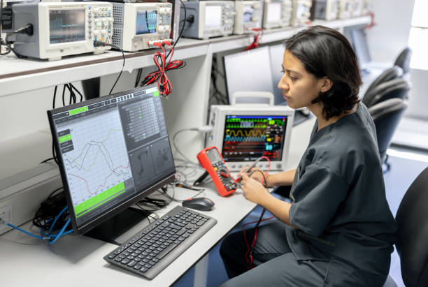 Best Licensed Electrician  in Loogootee, IN